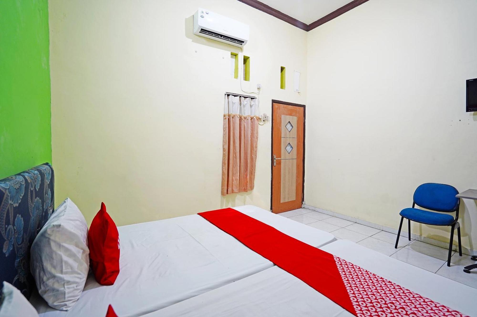 Oyo 91583 D'Cost Green Syariah Surabaya Buitenkant foto