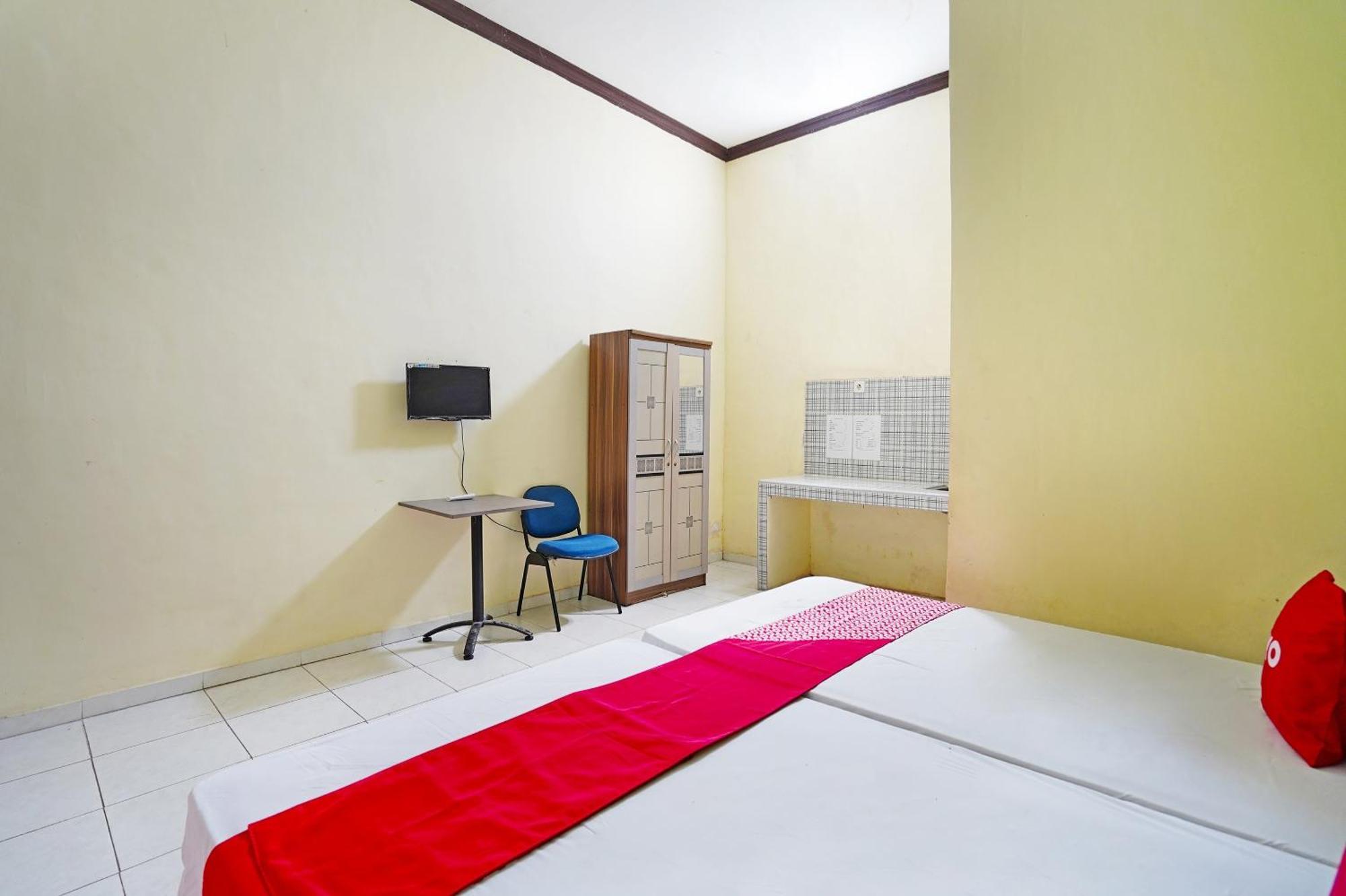 Oyo 91583 D'Cost Green Syariah Brebek Buitenkant foto