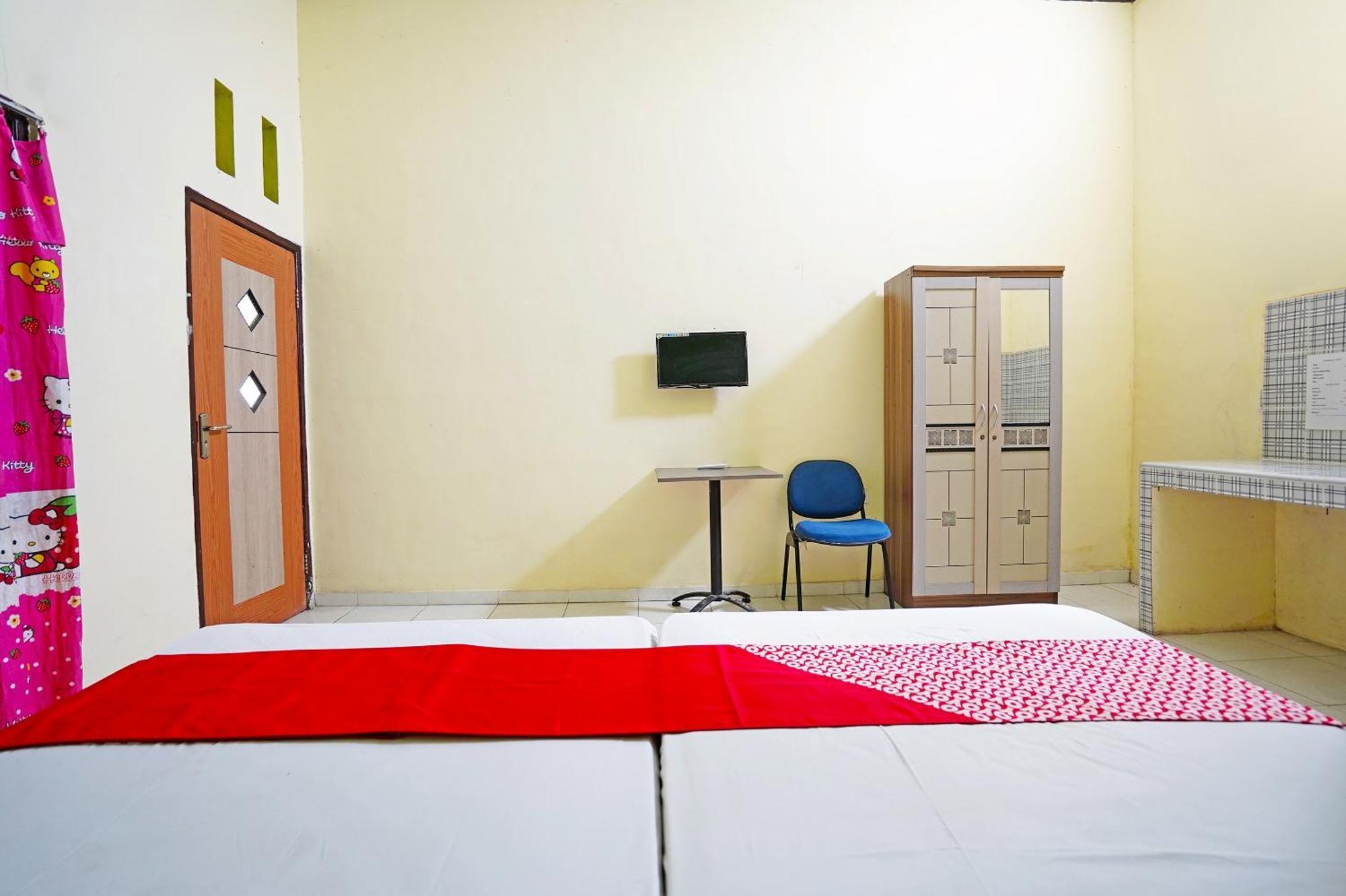 Oyo 91583 D'Cost Green Syariah Surabaya Buitenkant foto