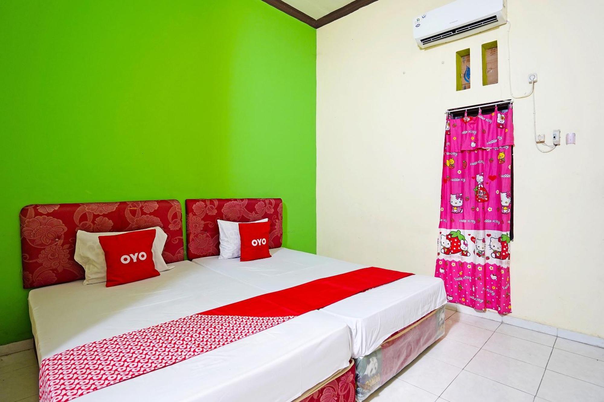 Oyo 91583 D'Cost Green Syariah Surabaya Buitenkant foto